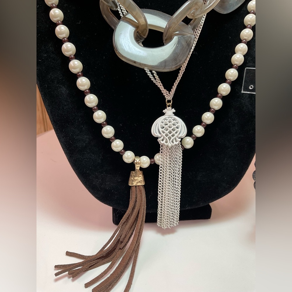 Jewelry Bundle #12 - Picture 4 of 7